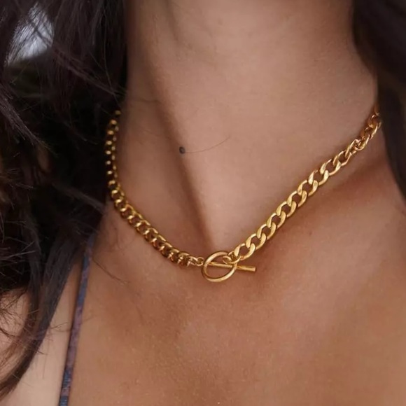 GP Curb Link Chain Necklace - Picture 2 of 4